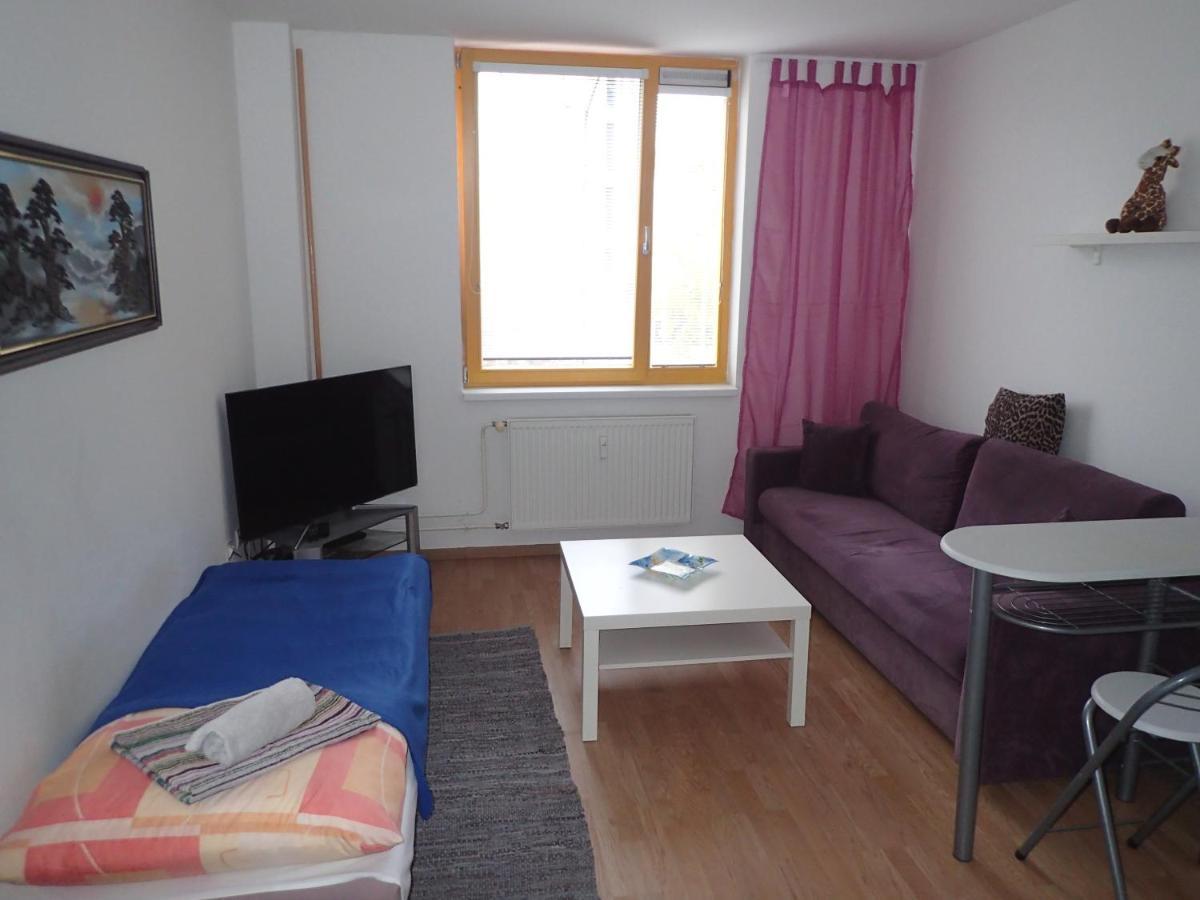 Cozy Apartment Bratislava Exterior photo